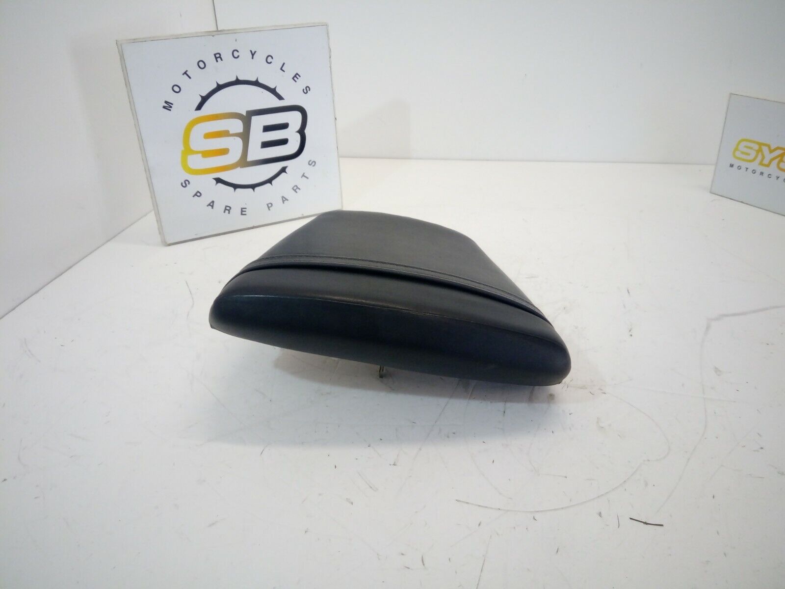 Puig – Protezione Sella In Carbonio Nero Per Yamaha R6 (1999-2002) – Cover Antigraffio E Resistente Ai Raggi UV