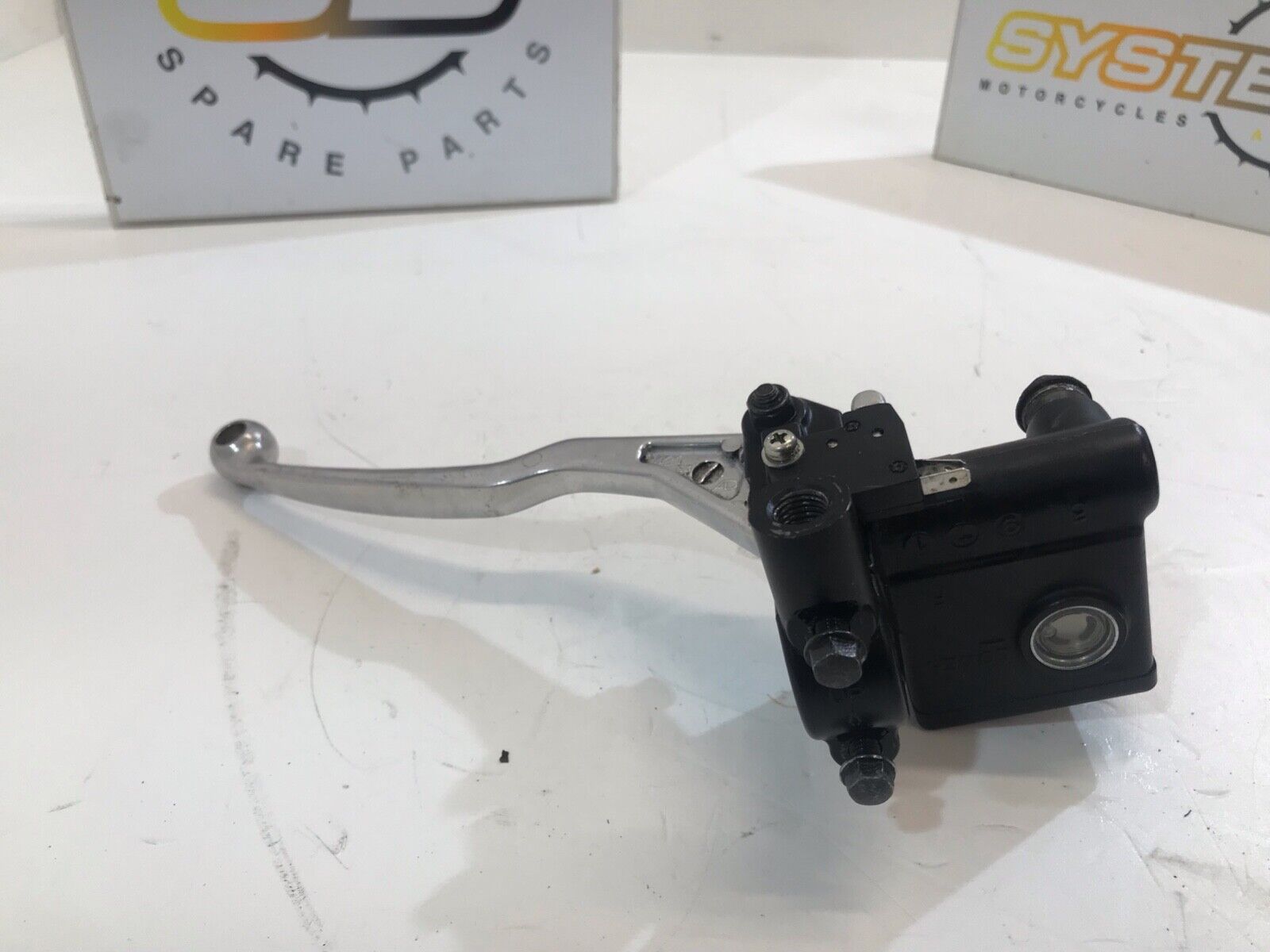 Leva Freno Sinistra Per Burgman 125 / 150 / 250 / 400 | Ricambio Affidabile E Prezzo Conveniente - Foto 2