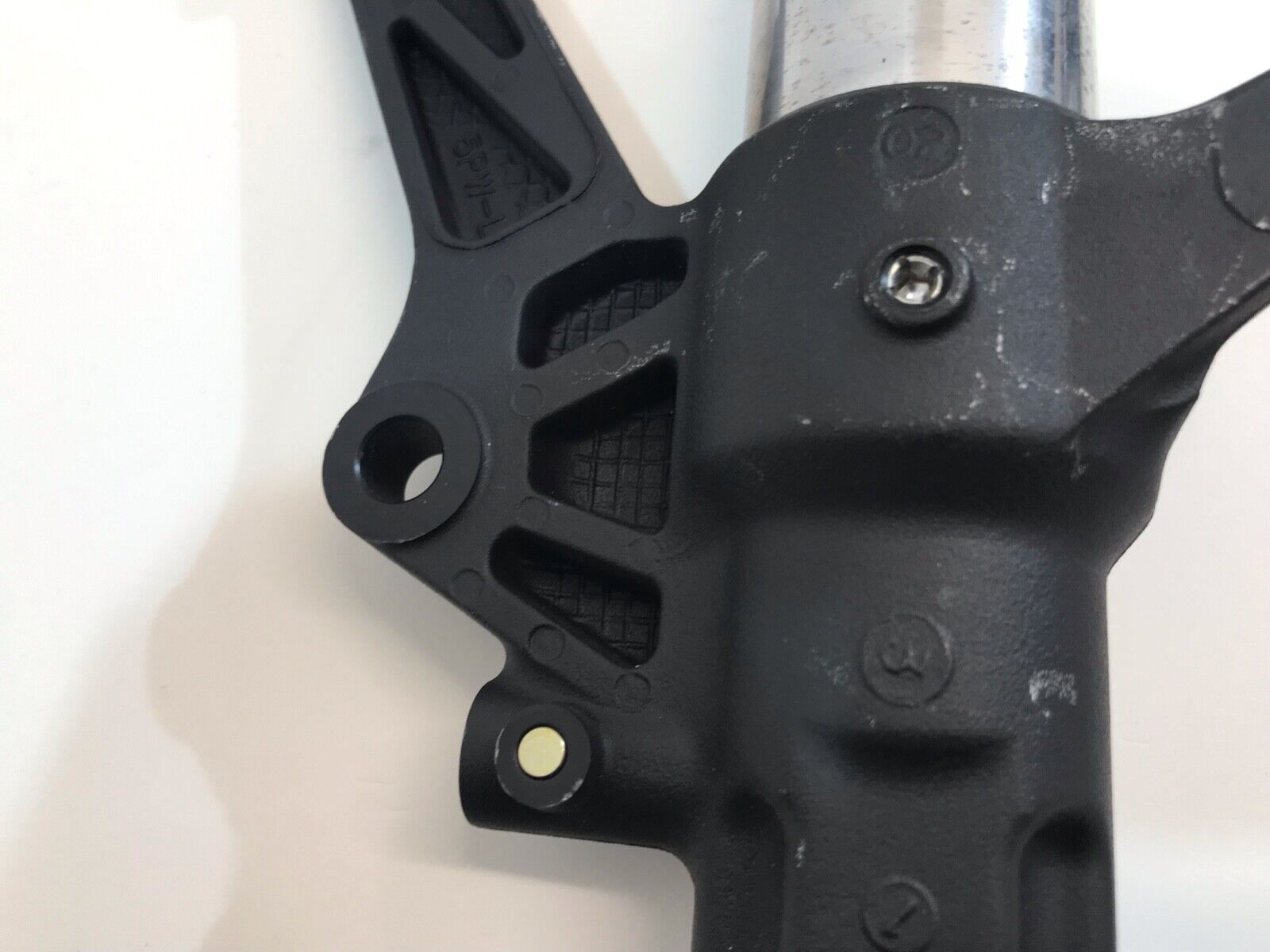 Labelbike – Adesivo Resina 3D Protezione Piastra Forcella Per YAMAHA R1 2007-2008 – Made In Italy