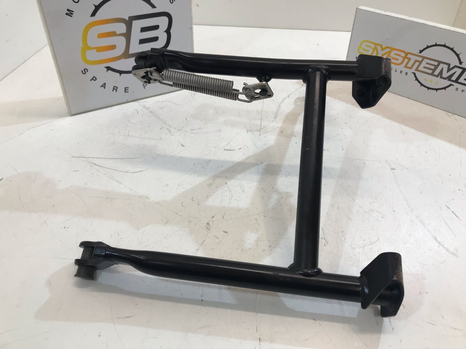Stand Brazo único ConStands Negro Mate Caballete Mono Brazo Compatible Con KTM 1290 Super Duke / R 14-23 Soporte Brazo único KTM
